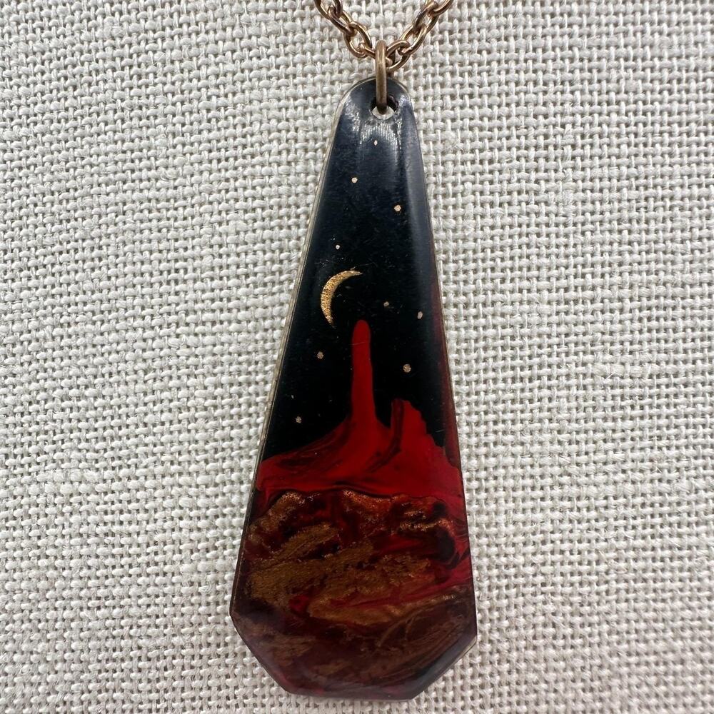 Vintage 90s Desert Moon Pendant Necklace Gold Tone Chain Boho Women's Jewelry - Picture 7 of 9